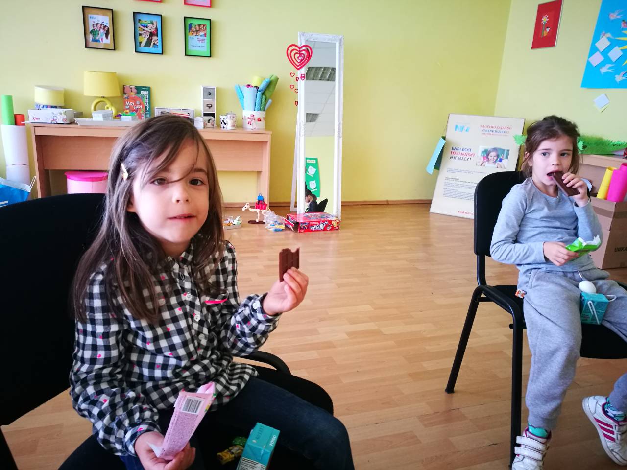 image-0-02-05-a57f84ee31033c71da1deae8bfda4f936bd2c67e9b32ec1d18cd245d6e7b3457-V